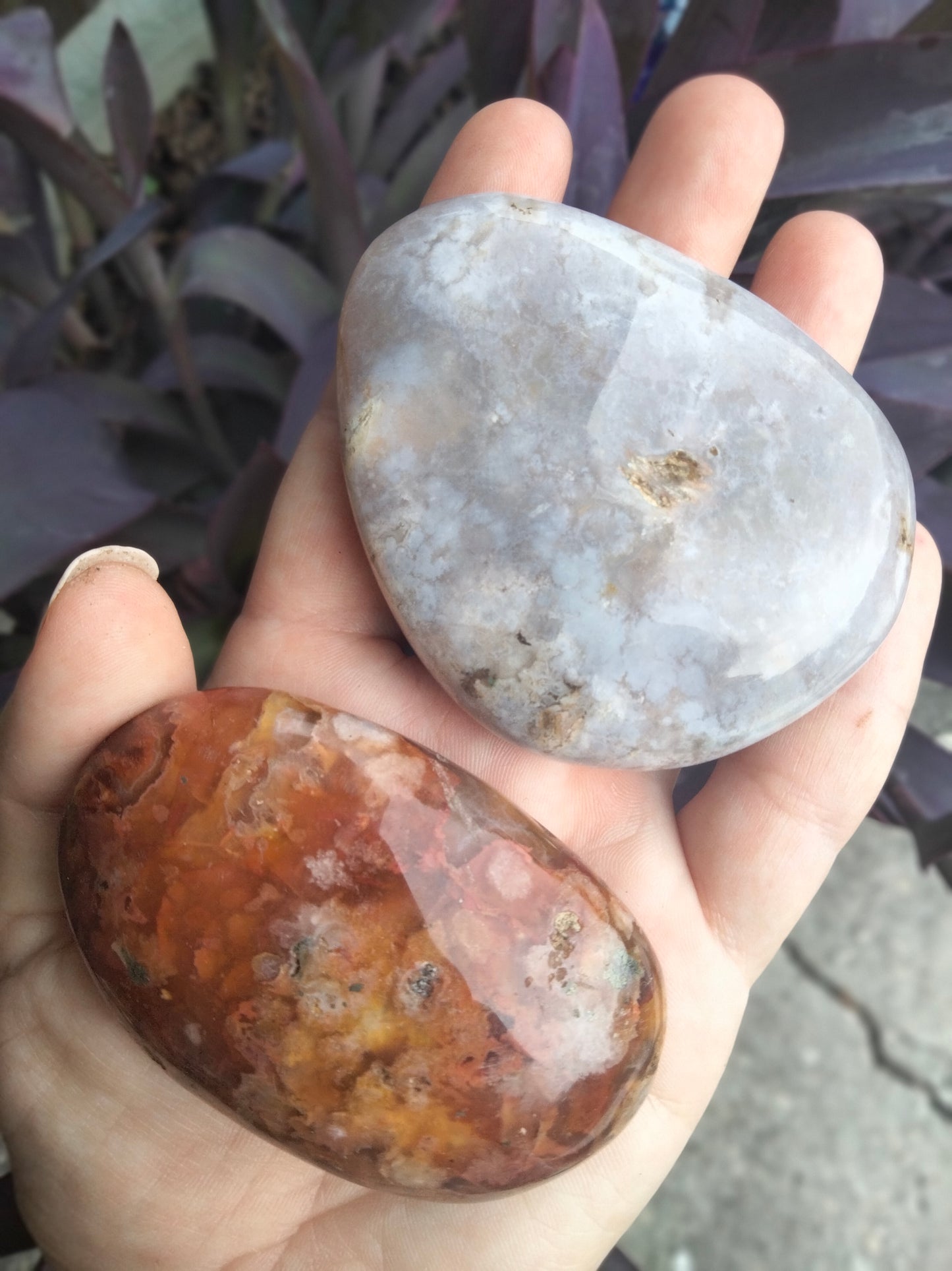 Flower Agate Palmstone