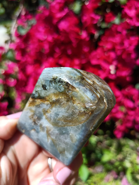 Sunset Labradorite O1