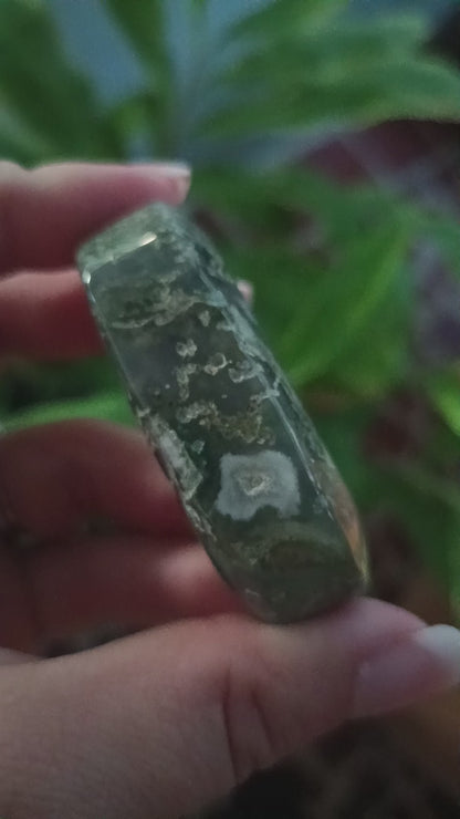Moss Agate Pill 01