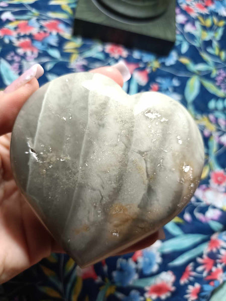 Gray Ocean Jasper Crystal Heart Carving