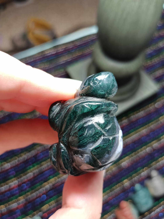 Moss Agate Turtle carving