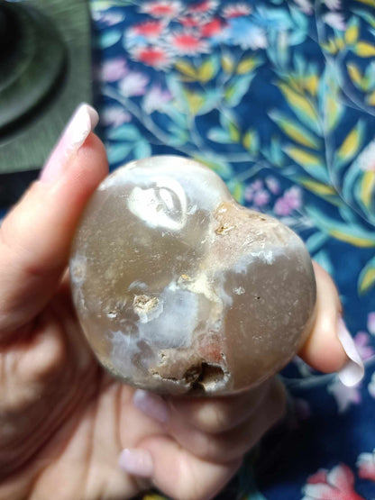 Flower Agate Crystal Heart Carving