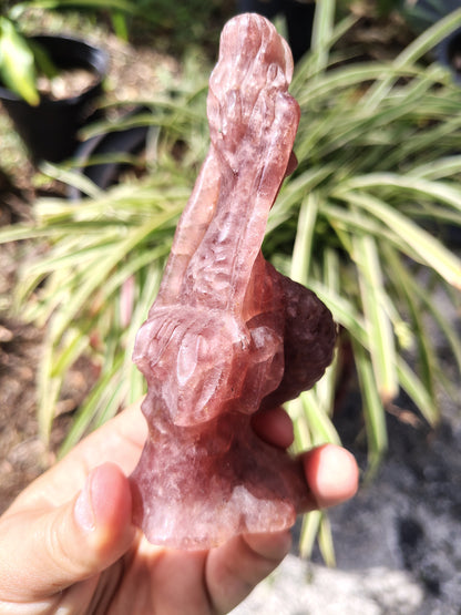 Strawberry Quartz Mermaid crystal carving