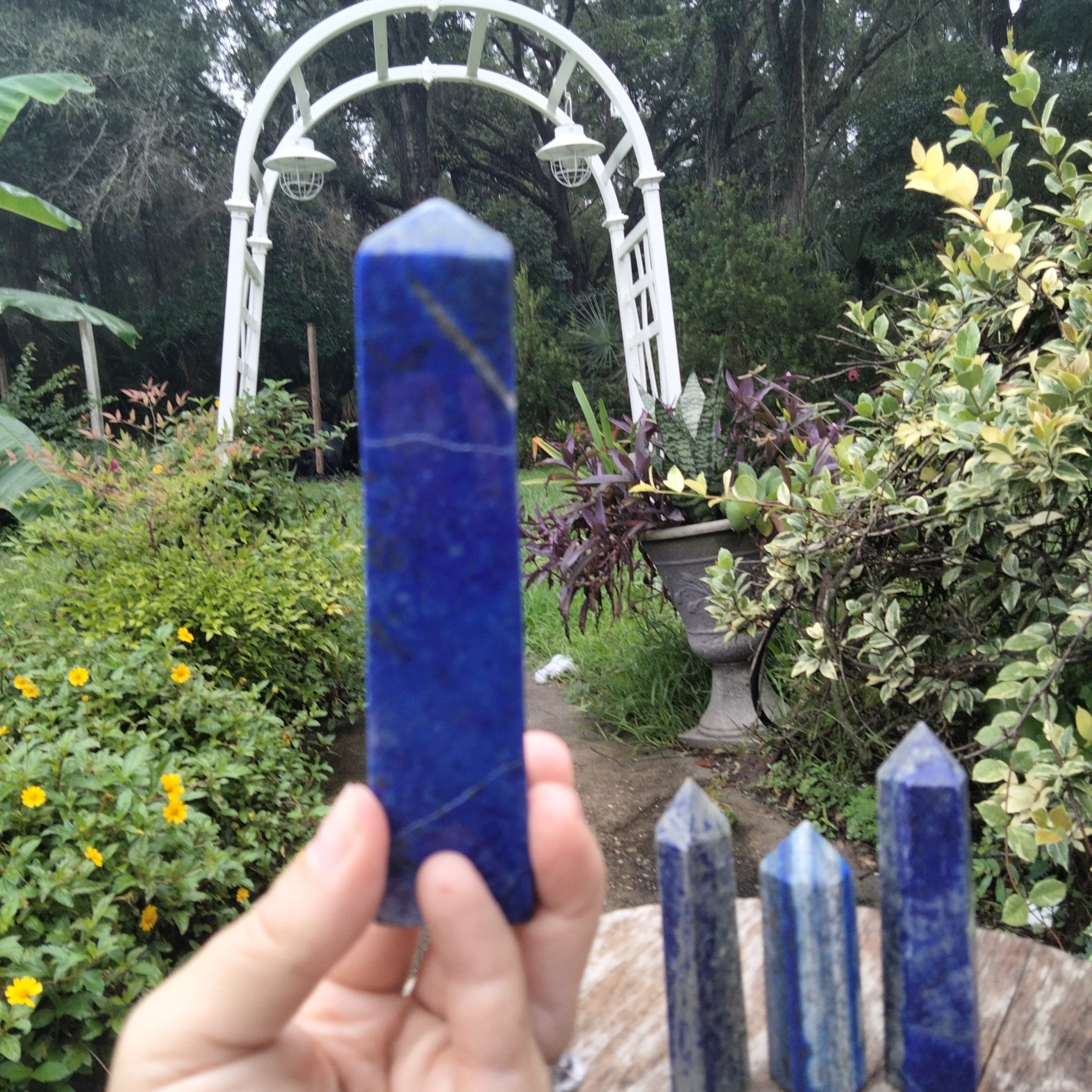 Lapis Lazuli point