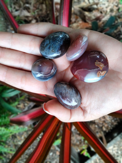 Banded Agate Tumbles sm Palmstone (5 for 19)