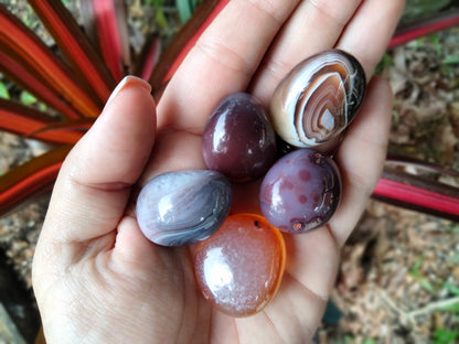 Banded Agate Tumbles sm Palmstone (5 for 19)