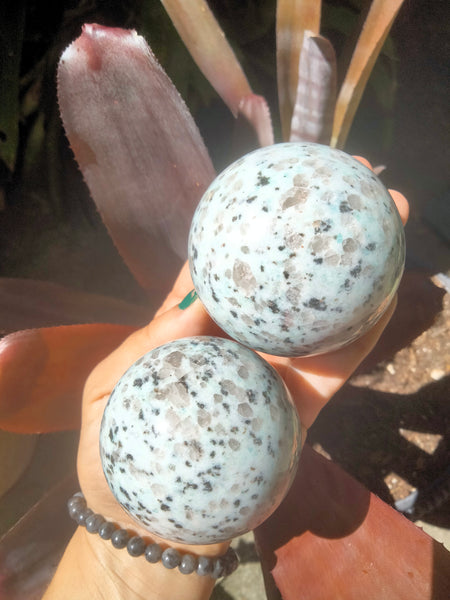 Kiwi Jasper Sphere