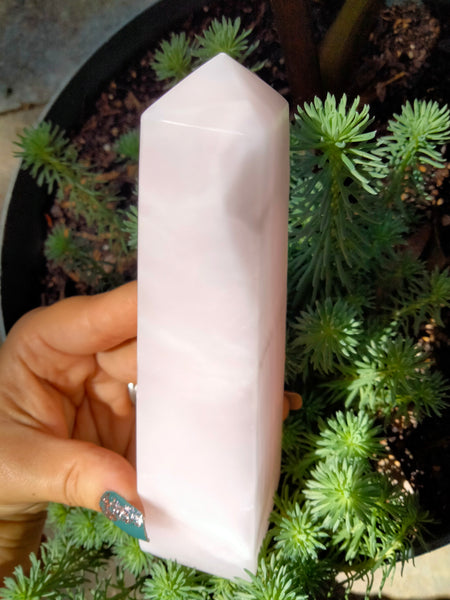 Pink Mangano Calcite uv reactive Tower with banding