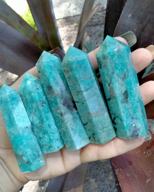 Amazonite Point with quartz deposit