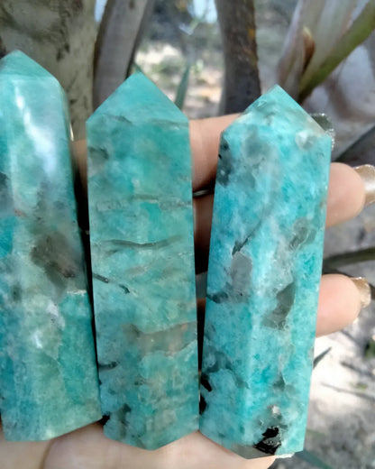 Amazonite Point with quartz deposit