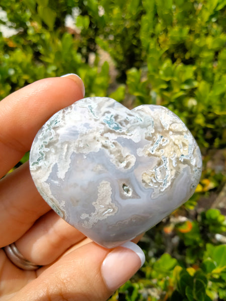 Moss Agate Crystal Heart white Chalcedony