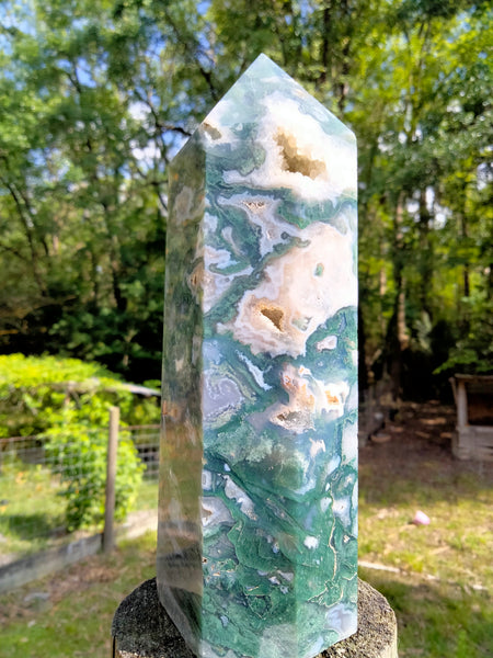 Moss Agate Tower with portal and cave Druzy