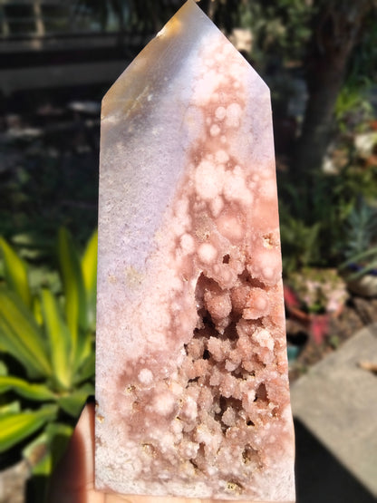 Pink amethyst tower with a druzy