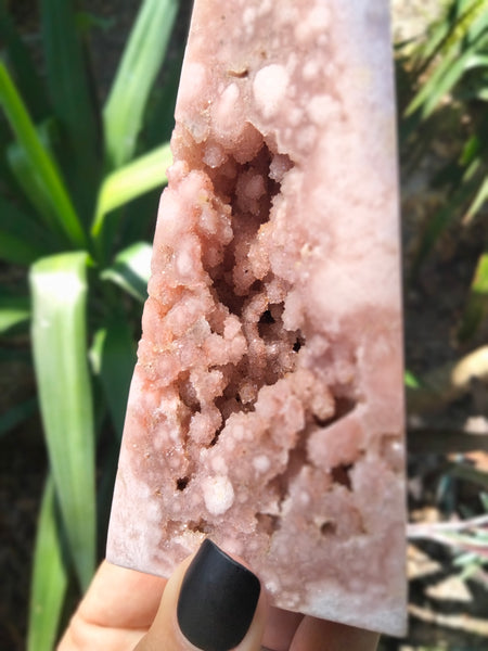 Pink amethyst tower with a druzy