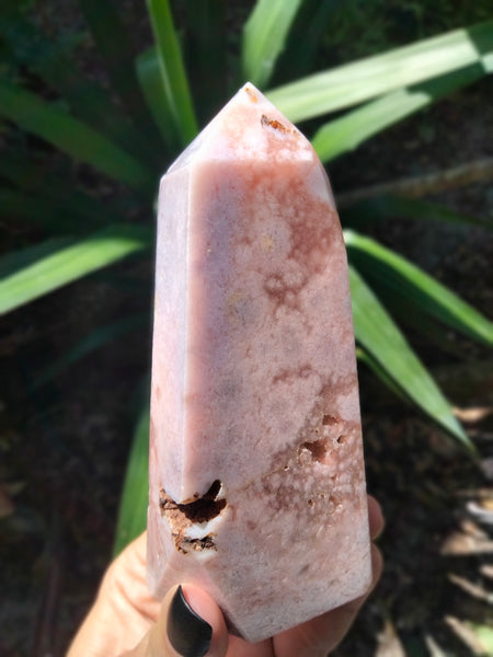 Pink amethyst tower with a druzy