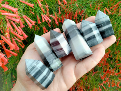 Yin and Yang Calcite