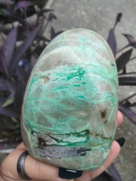 Green Moonstone Freeform LG garnerite stone