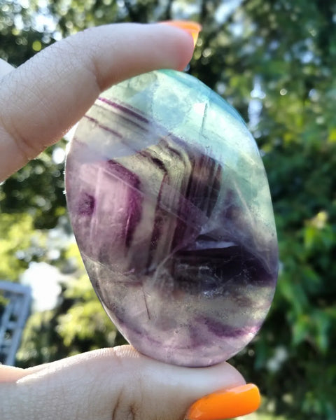 Rainbow fluorite Palmstone