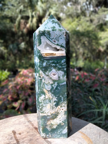 Moss Agate Tower cave druzy and vlue rivers