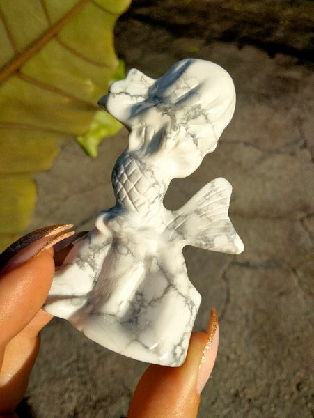 Howlite Mermaid Crystal Carving