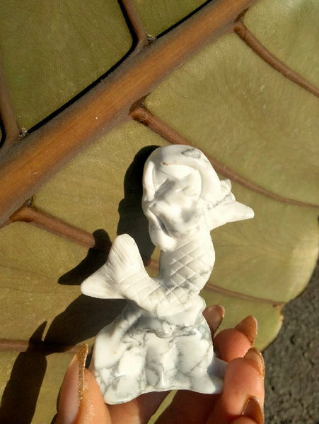 Howlite Mermaid Crystal Carving