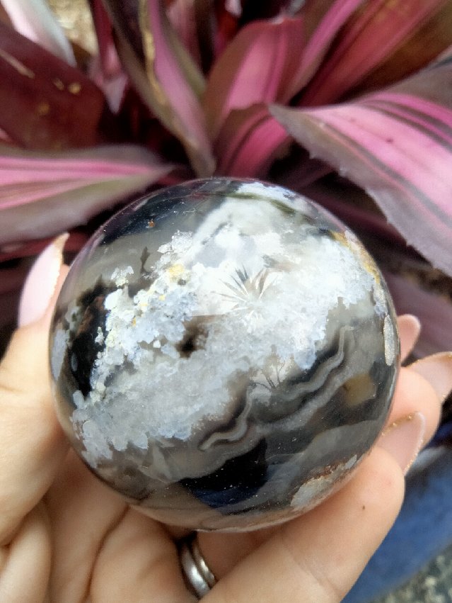 Black laced flower agate Sphere D