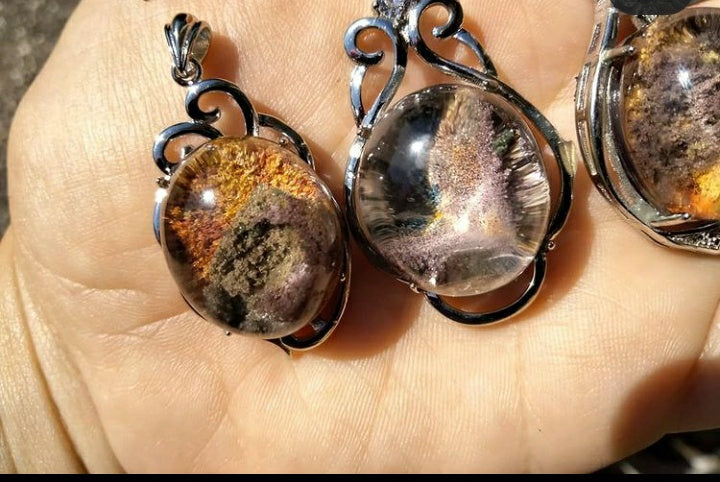 Garden quartz pendant