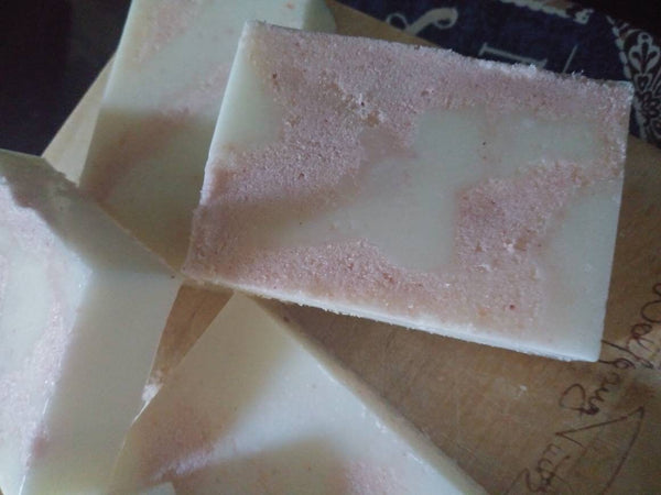 Goatmilk Soap:  Haylie Joy (Help fight cystic fibrosis)